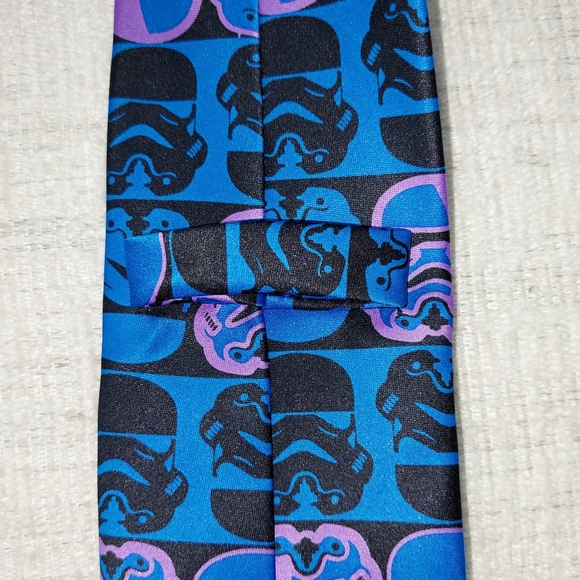 Storm Troopers Neck Tie - Picture 3 of 4
